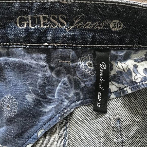 Guess Daredevil Skinny Leg Jeans with Studded Rose🌹Embroidery (NWT) - Picture 12 of 15